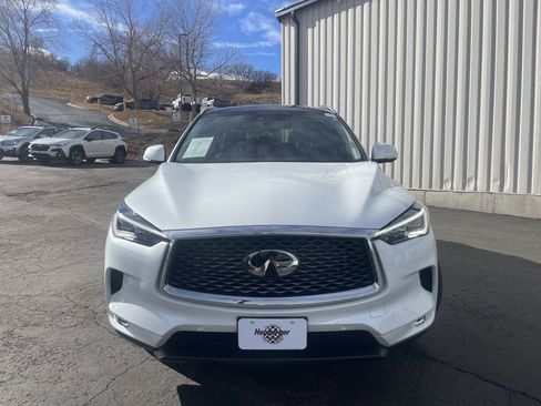 Used 2024 INFINITI QX50 Sensory image 2