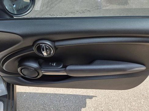 Used 2017 MINI Cooper 2-Door Hardtop FWD image 40