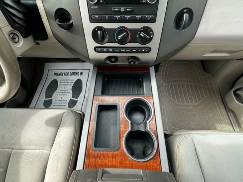 Used 2008 Ford Expedition XLT RWD image 31