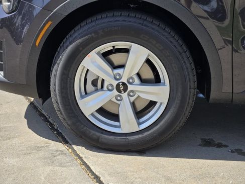 New 2026 Kia Sorento LX FWD image 8