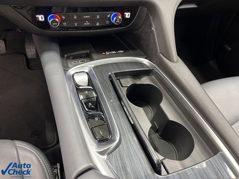 Used 2024 Buick Enclave Premium image 27