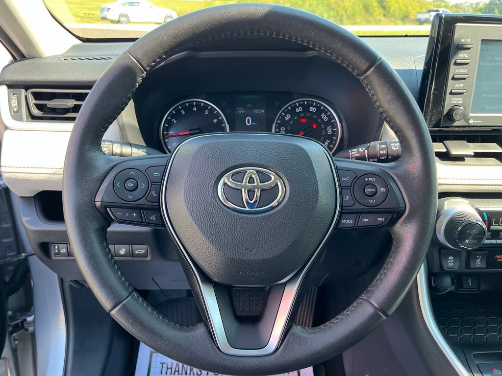 Used 2021 Toyota RAV4 XLE w/ Convenience Package AWD/4WD image 18