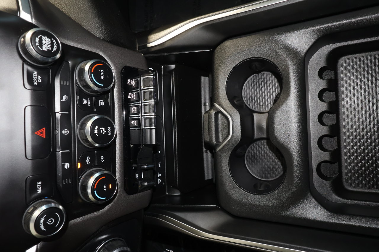 Used 2019 RAM 1500 Big Horn AWD/4WD image 14