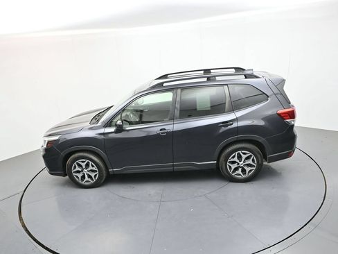 Used 2019 Subaru Forester Premium AWD/4WD image 28