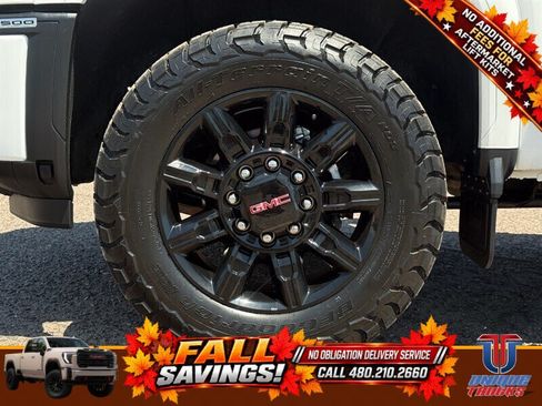 Used 2024 GMC Sierra 2500 AT4 w/ Technology Package AWD/4WD image 15