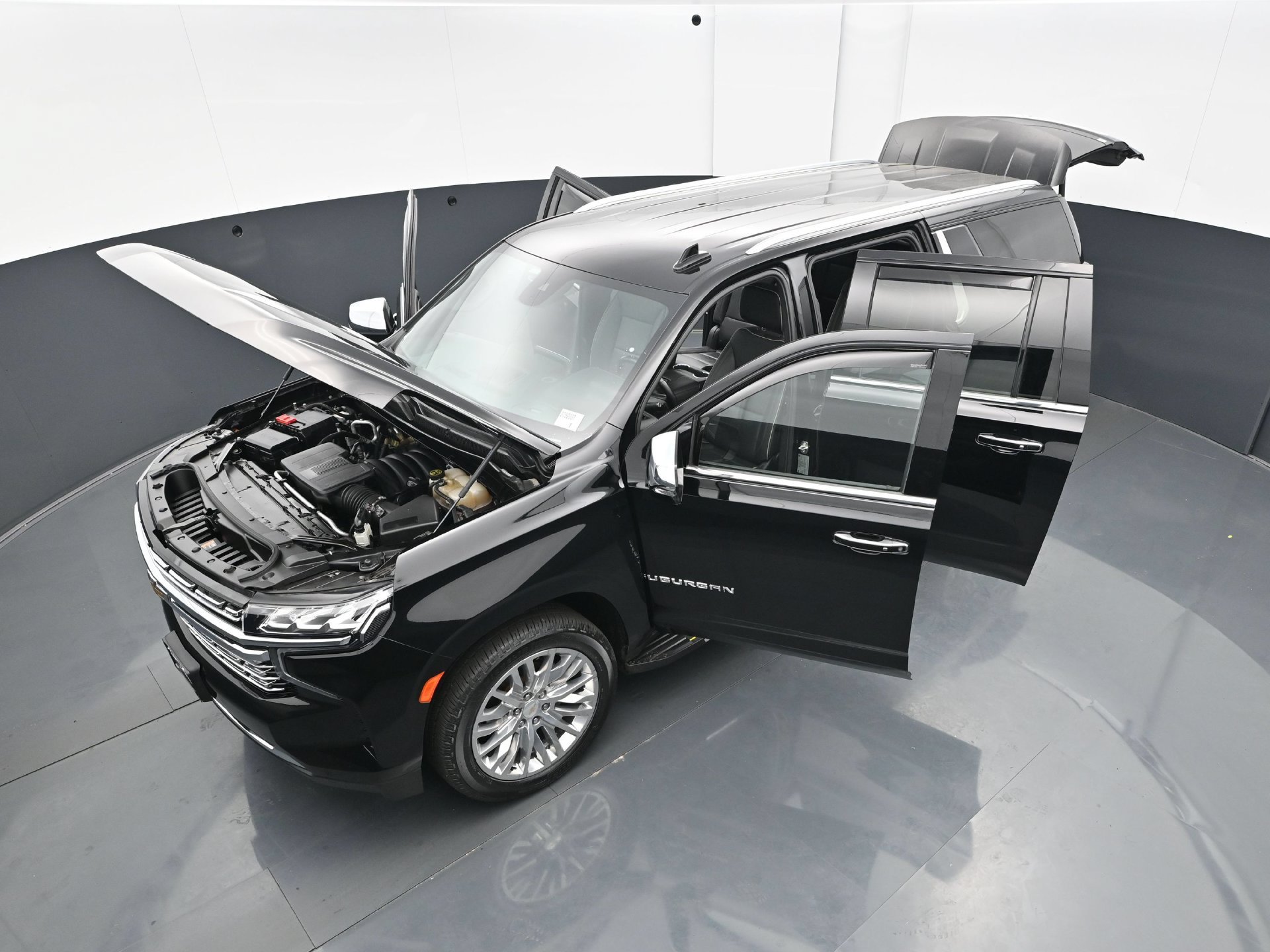 Used 2023 Chevrolet Suburban Premier AWD/4WD image 48