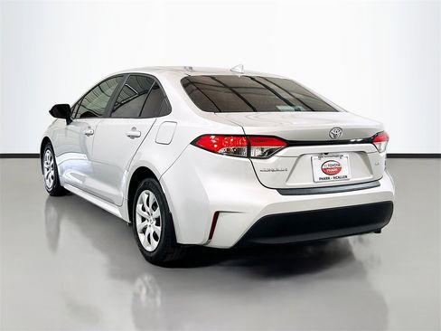 Used 2024 Toyota Corolla LE image 6