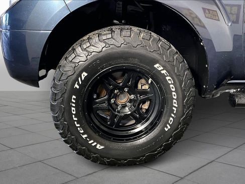 Used 2013 Nissan Frontier SV w/ SV Value Truck Pkg image 9