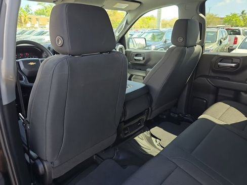 Used 2021 Chevrolet Silverado 1500 Custom image 15