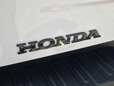 Used 2026 Honda Ridgeline Black Edition image 8