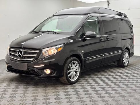 Used 2019 Mercedes-Benz Metris Passenger image 17