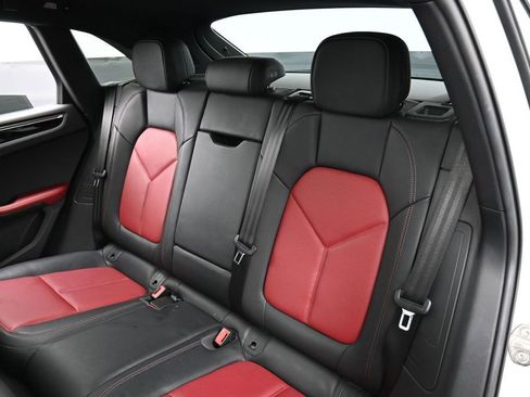 Certified 2023 Porsche Macan Turbo AWD/4WD image 23