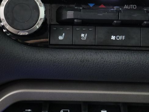 Used 2024 Toyota Tundra Limited image 22