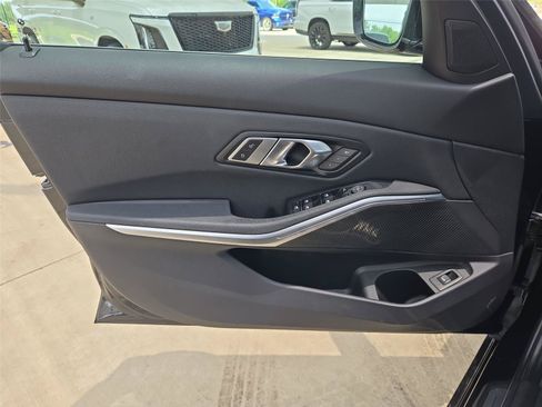 Used 2019 BMW 330i xDrive Sedan w/ Premium Package AWD/4WD image 23