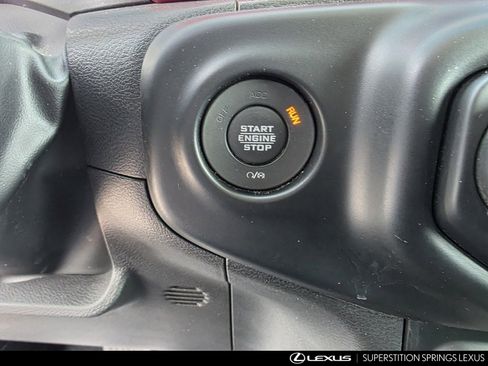 Used 2022 Jeep Wrangler Unlimited Rubicon AWD/4WD image 27