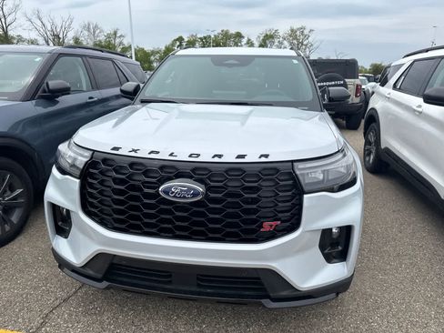 New 2026 Ford Explorer ST w/ Sun And Sound Package AWD/4WD image 18