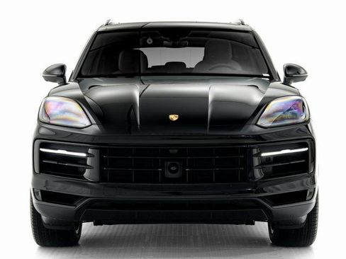 New 2026 Porsche Cayenne image 33