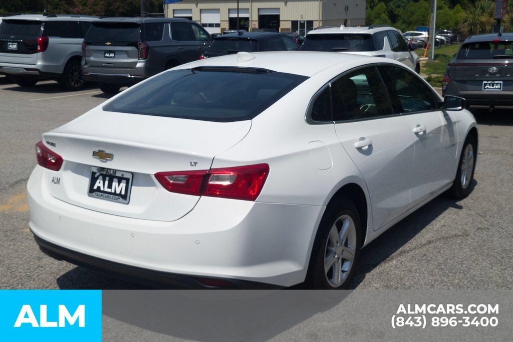 Used 2024 Chevrolet Malibu LT FWD image 5