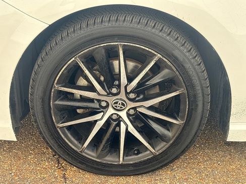 Used 2023 Toyota Camry SE w/ Cold Weather Package image 26