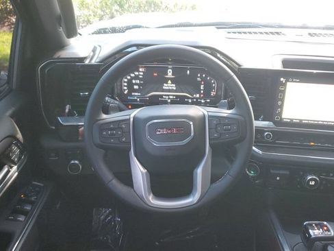Certified 2024 GMC Sierra 1500 SLT w/ SLT Premium Package AWD/4WD image 18