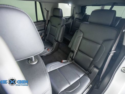 Used 2020 Chevrolet Tahoe Premier AWD/4WD image 33