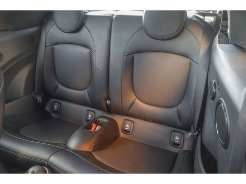 Used 2018 MINI Cooper S image 11