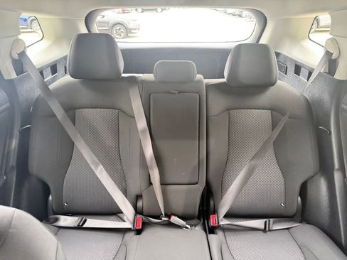 Used 2025 Kia Sportage LX image 38