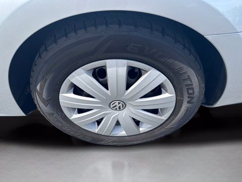 Used 2016 Volkswagen Jetta S FWD image 9