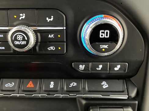 Used 2022 GMC Sierra 2500 AT4 w/ AT4 Preferred Package AWD/4WD image 58