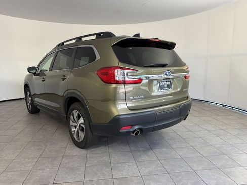 Used 2025 Subaru Ascent Premium AWD/4WD image 3