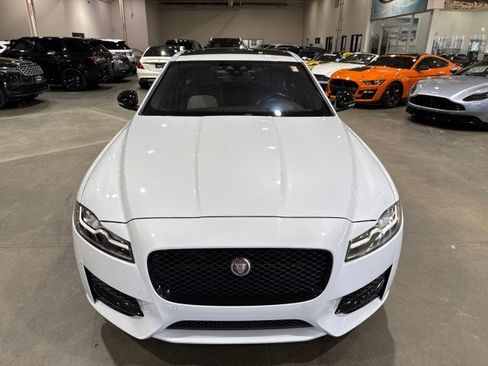 Used 2016 Jaguar XF R-Sport image 2