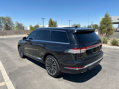 Used 2024 Lincoln Aviator Black Label w/ Dynamic Handling Package AWD/4WD image 2