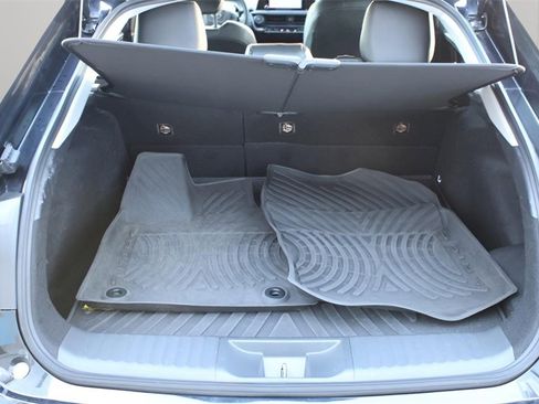 Certified 2023 Toyota Prius XLE image 20