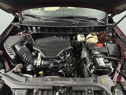 Used 2018 Cadillac XT5 Luxury w/ Driver Awareness Package image 34