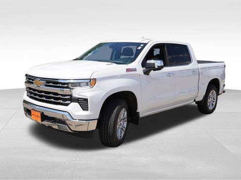 Certified 2024 Chevrolet Silverado 1500 LTZ w/ LTZ Premium Package AWD/4WD image 11