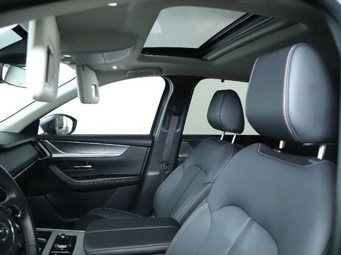 Certified 2024 MAZDA CX-90 Plug-In Hybrid w/ Preferred image 27