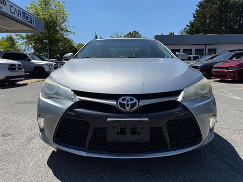 Used 2016 Toyota Camry XSE w/ Moonroof Package FWD image 2