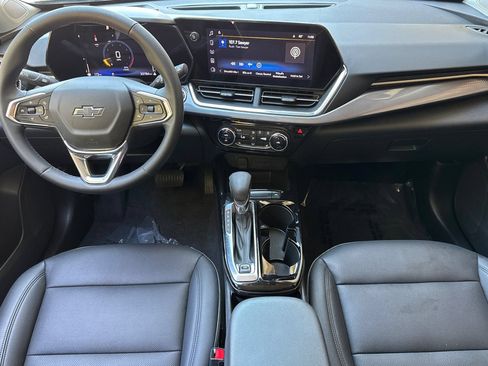 Used 2024 Chevrolet Trax ACTIV w/ Driver Confidence Package FWD image 16
