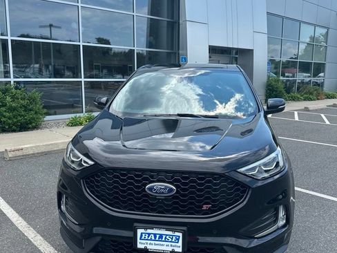 Used 2022 Ford Edge ST w/ Equipment Group 401A AWD/4WD image 2