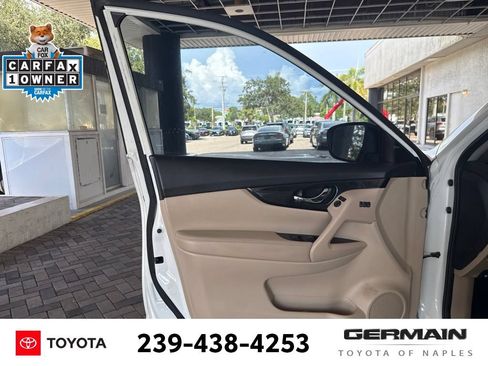 Used 2017 Nissan Rogue SL FWD image 15