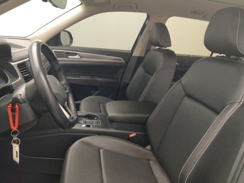 Used 2021 Volkswagen Atlas SE w/ Panoramic Sunroof Package FWD image 17