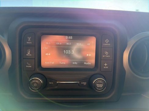 Used 2019 Jeep Wrangler Unlimited Sport S image 19