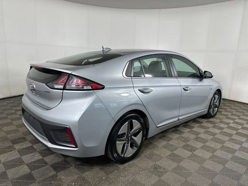 Used 2020 Hyundai Ioniq Limited image 3