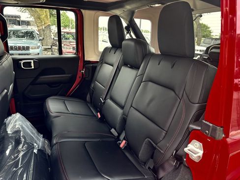 New 2026 Jeep Wrangler Unlimited Rubicon AWD/4WD image 21