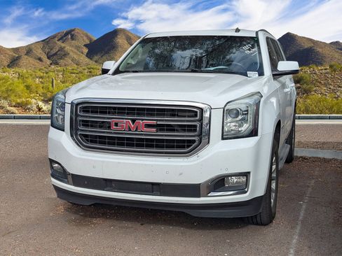 Used 2015 GMC Yukon SLE w/ HD Trailering Package image 11