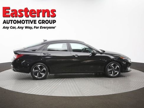 Used 2021 Hyundai Elantra SEL w/ Convenience + Premium Package FWD image 46