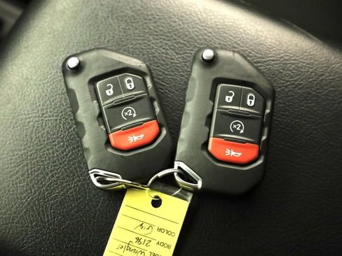 Used 2022 Jeep Wrangler Unlimited Sport image 39