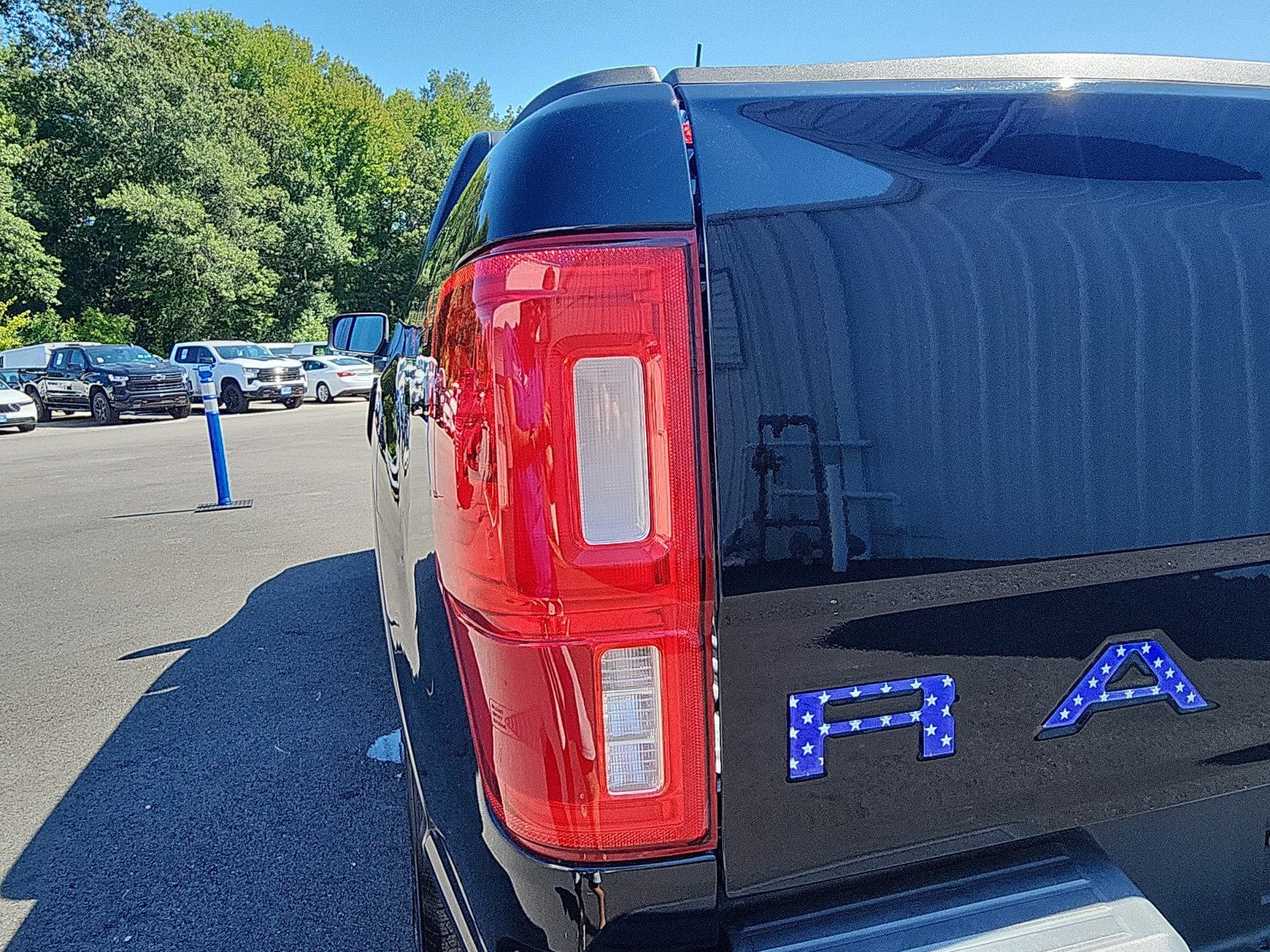 Used 2019 Ford Ranger XLT w/ Equipment Group 302A Luxury AWD/4WD image 13