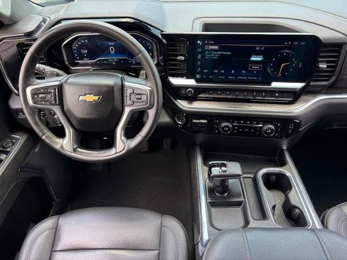 Used 2023 Chevrolet Silverado 1500 LTZ w/ LTZ Premium Package AWD/4WD image 18