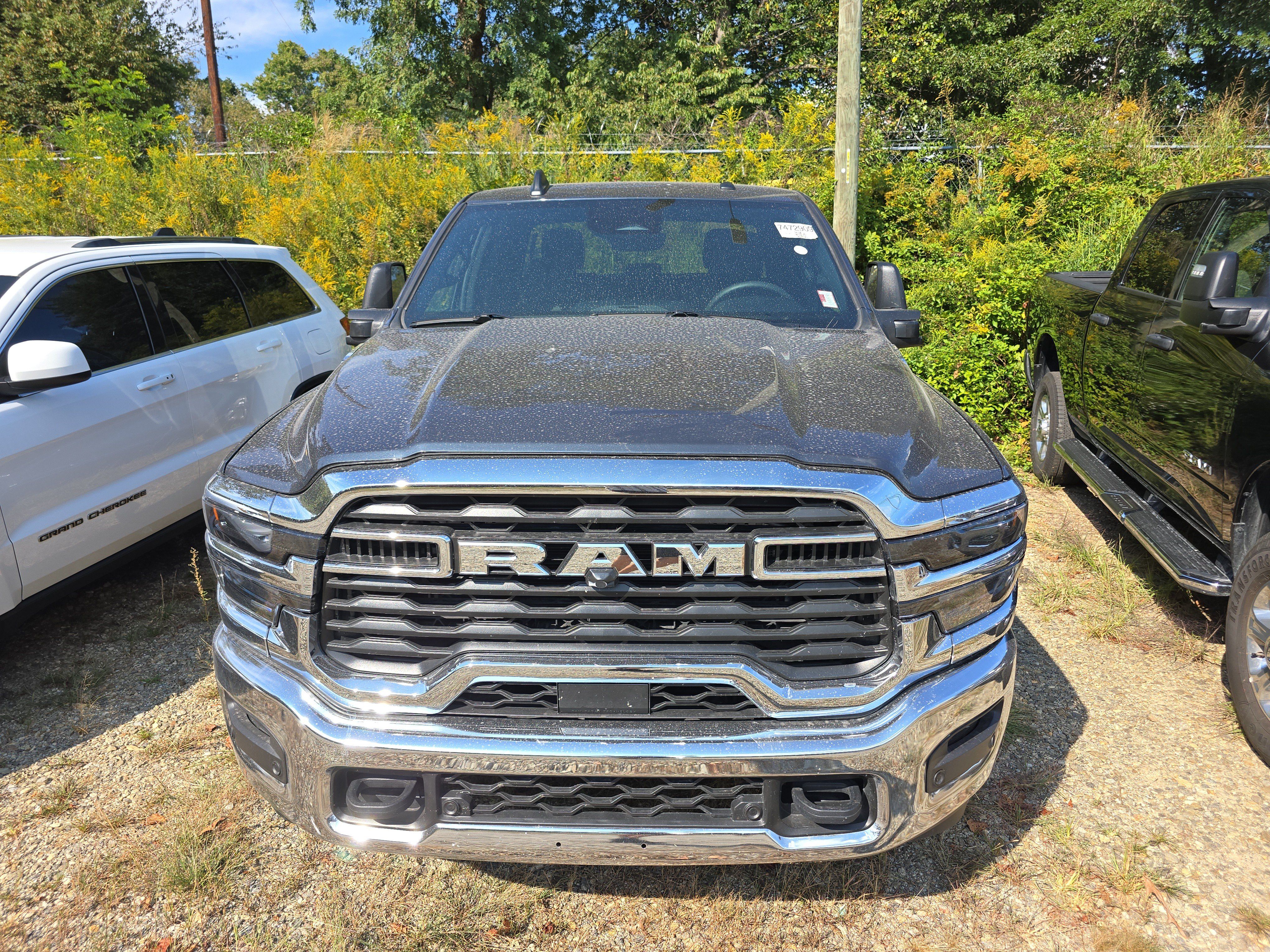 Used 2026 RAM 2500 Big Horn AWD/4WD image 2